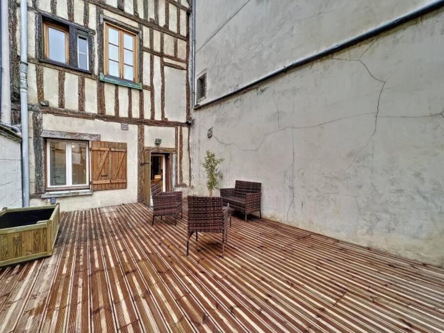 *Jaures* Hyper Centre / Terrasse Lejlighed Troyes Eksteriør billede